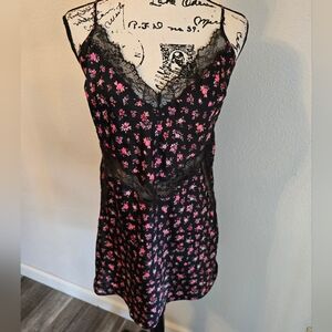Victoria's Secret Women Black Pink Floral Lace Slip Gown Dress Nighty Medium
